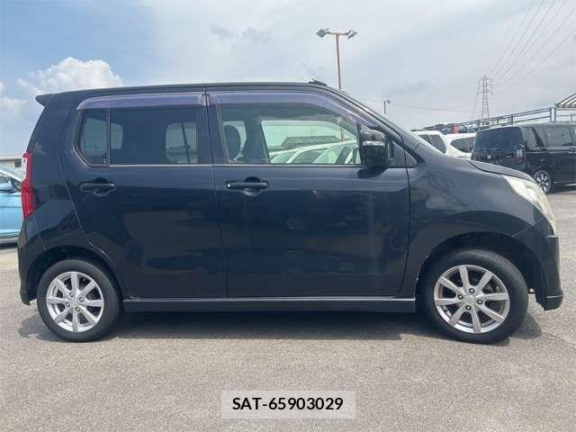 Suzuki WAGON R 2013-06 8369829-6