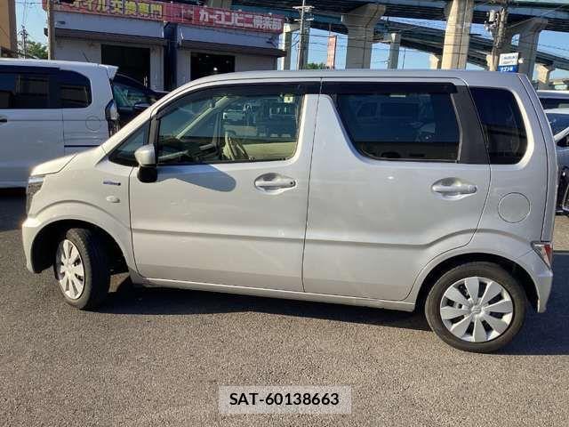Suzuki WAGON R 2018-04 8369813-11