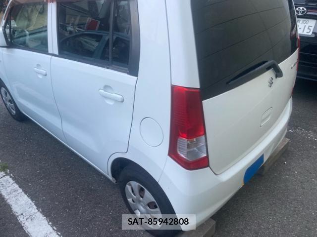 Suzuki WAGON R 2012-02 8369832-3