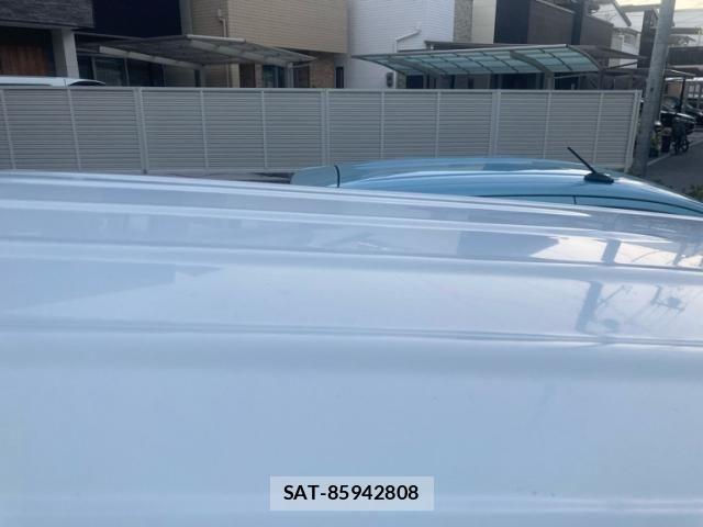 Suzuki WAGON R 2012-02 8369832-4