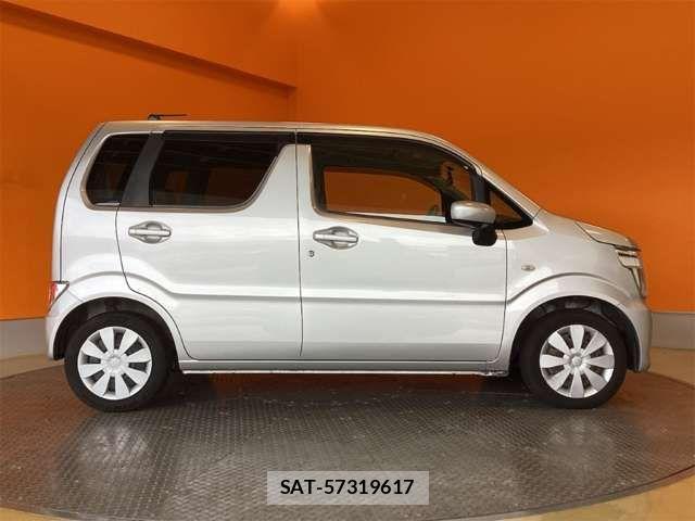 Suzuki WAGON R 2017-07 8369819-7