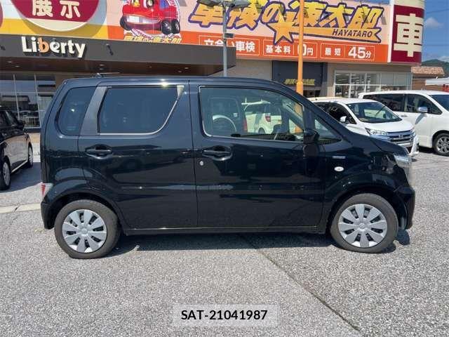 Suzuki WAGON R 2017-08 8369809-6