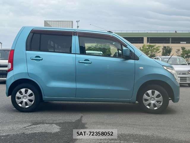 Suzuki WAGON R 2011-09 8369831-7