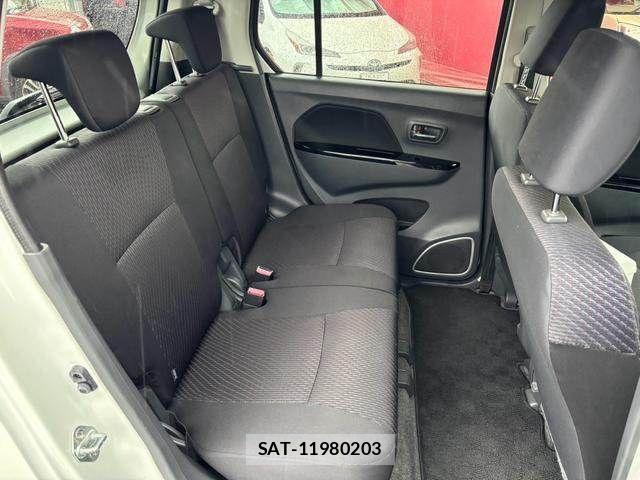 Suzuki WAGON R 2013-08 8369833-17