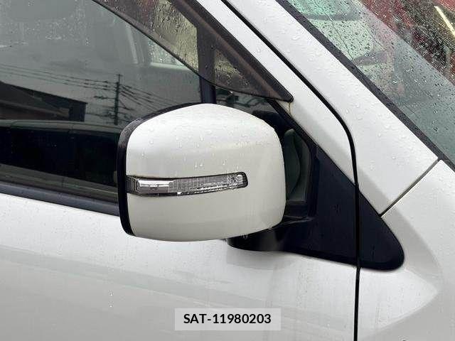 Suzuki WAGON R 2013-08 8369833-28