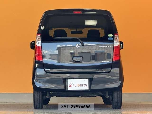 Suzuki WAGON R 2015-12 8372396-8