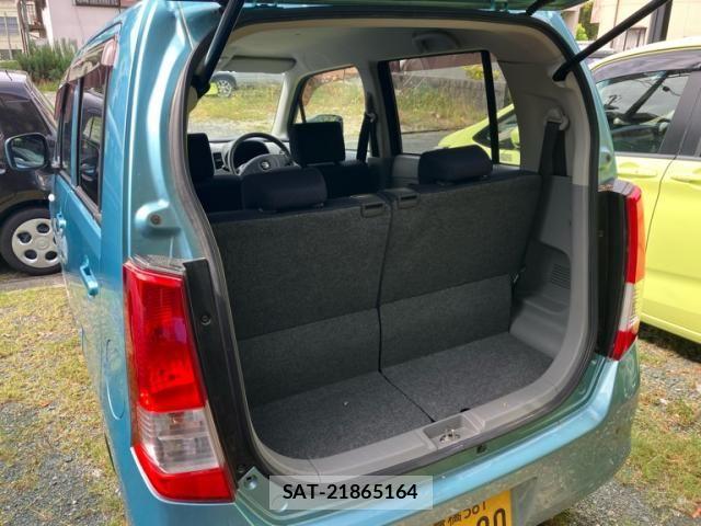 Suzuki WAGON R 2011-10 8372402-12