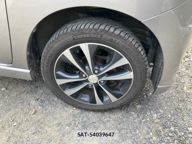 Suzuki WAGON R 2013-08 8372395-6