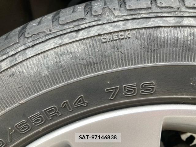 Suzuki WAGON R 2011-10 8415895-5