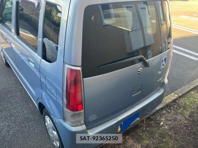 Suzuki WAGON R 2007-10 8415924-9