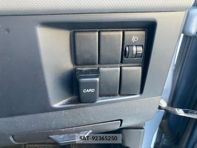 Suzuki WAGON R 2007-10 8415924-22