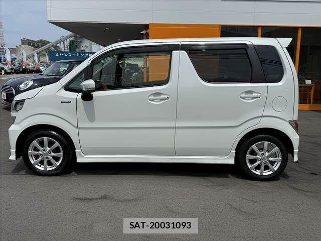 Suzuki WAGON R 2017-08 8415887-11