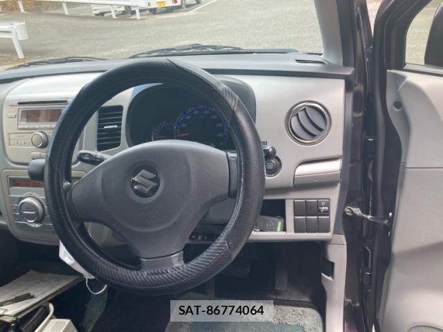 Suzuki WAGON R 2010-12 8415905-12