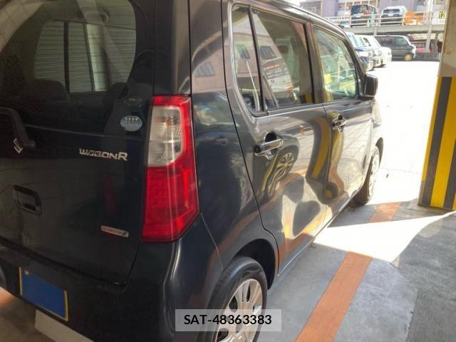 Suzuki WAGON R 2013-05 8415904-9