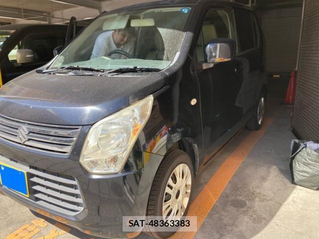 Suzuki WAGON R 2013-05 8415904-2