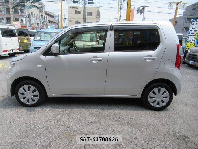 Suzuki WAGON R 2016-03 8415889-4
