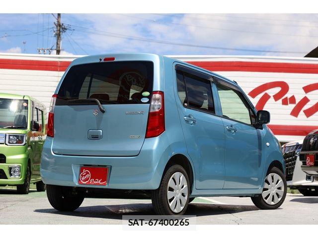 Suzuki WAGON R 2014-07 8415894-2