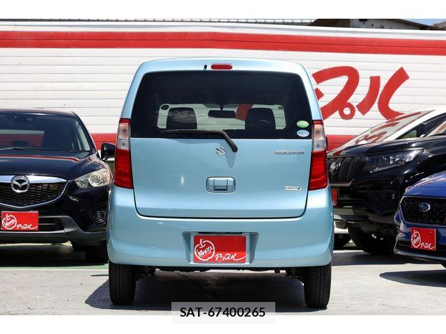Suzuki WAGON R 2014-07 8415894-5