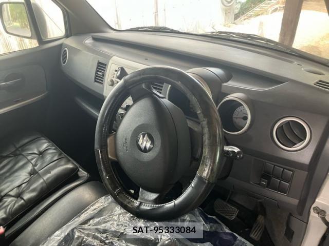 Suzuki WAGON R 2005-06 8415886-9