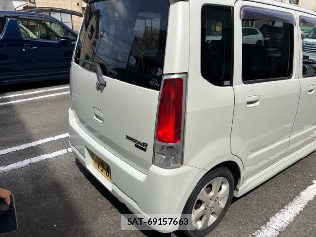 Suzuki WAGON R 2005-10 8458794-2