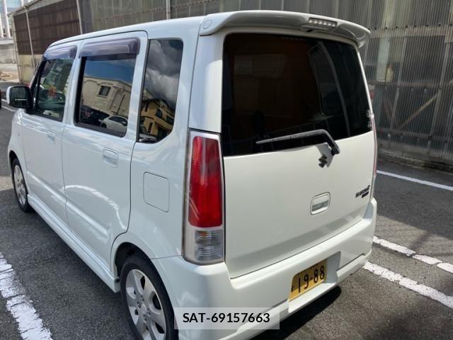Suzuki WAGON R 2005-10 8458794-3