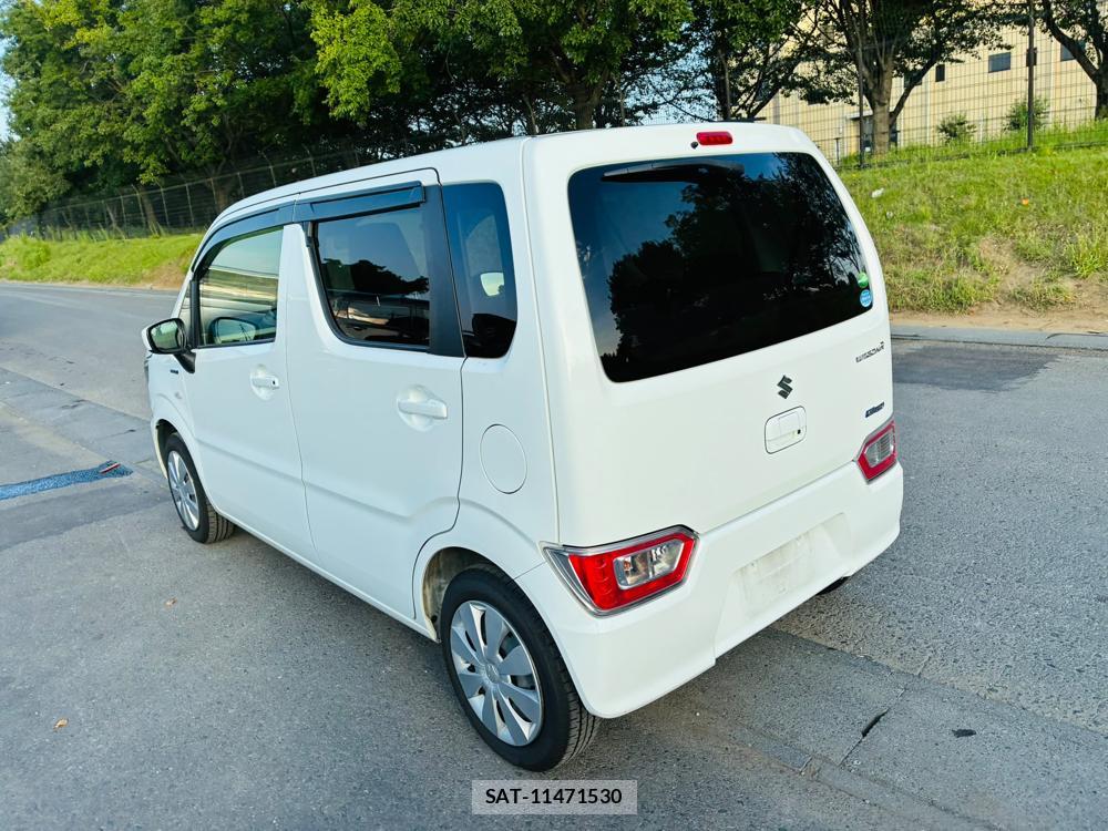 Suzuki WAGON R 2019-08 8325837-2