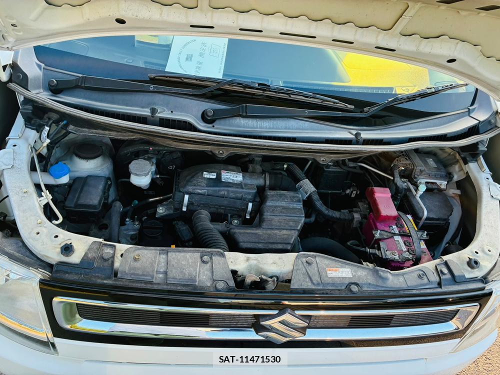 Suzuki WAGON R 2019-08 8325837-39