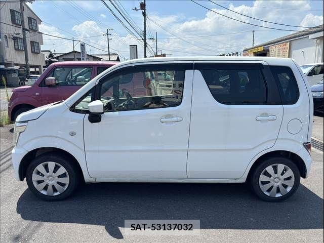 Suzuki WAGON R 2021-08 8528262-6
