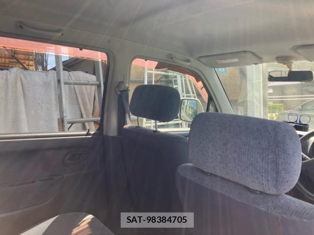 Suzuki WAGON R 2001-11 8528287-17