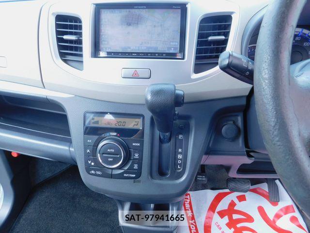 Suzuki WAGON R 2013-10 8564143-11