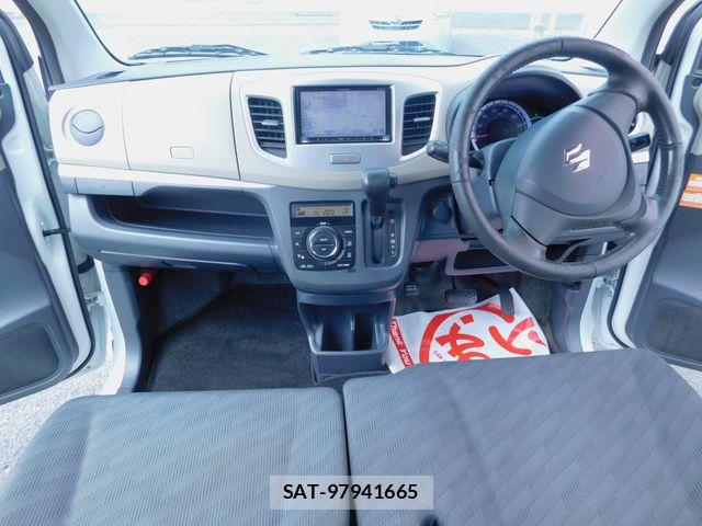 Suzuki WAGON R 2013-10 8564143-1