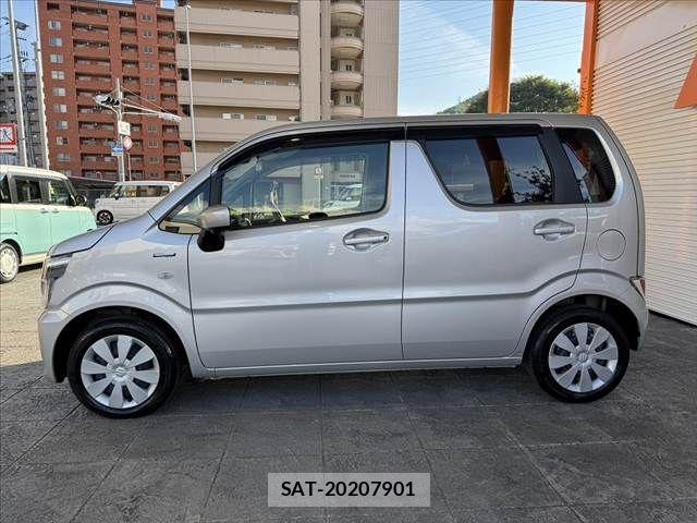 Suzuki WAGON R 2017-08 8564135-11