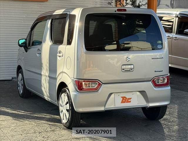 Suzuki WAGON R 2017-08 8564135-14