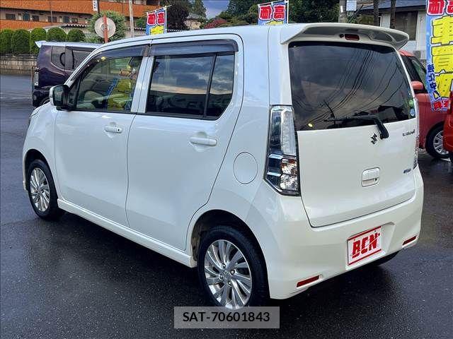 Suzuki WAGON R 2015-03 8564134-4