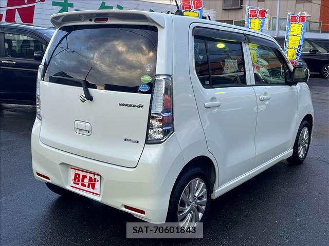 Suzuki WAGON R 2015-03 8564134-5