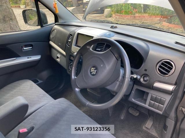 Suzuki WAGON R 2011-09 8564147-11