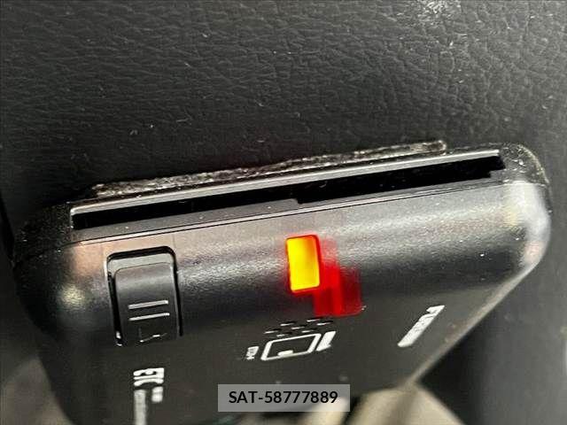 Suzuki WAGON R 2013-01 8564142-17