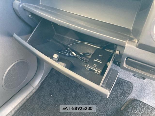 Suzuki WAGON R 2005-12 8564146-26