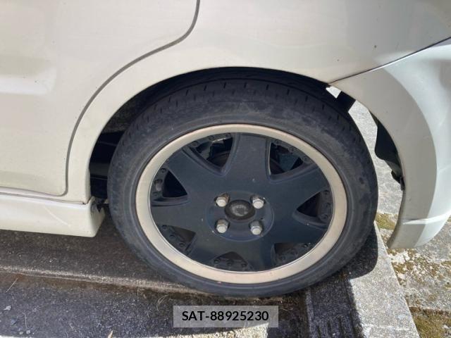 Suzuki WAGON R 2005-12 8564146-8