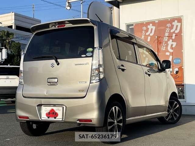 Suzuki WAGON R 2013-09 8564141-2