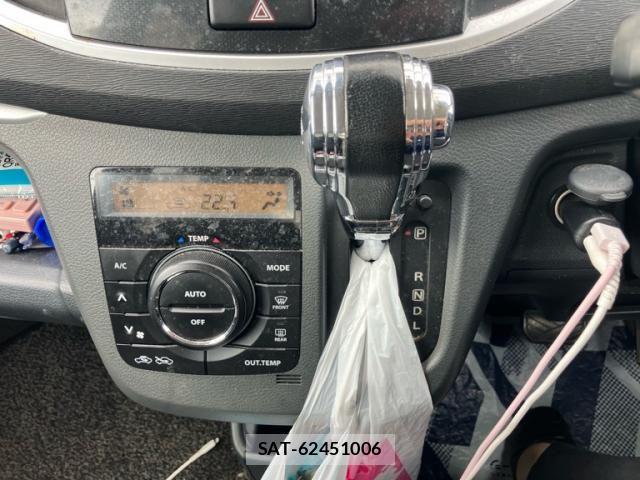 Suzuki WAGON R 2013-10 8564144-29