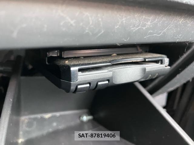 Suzuki WAGON R 2007-10 8564150-19