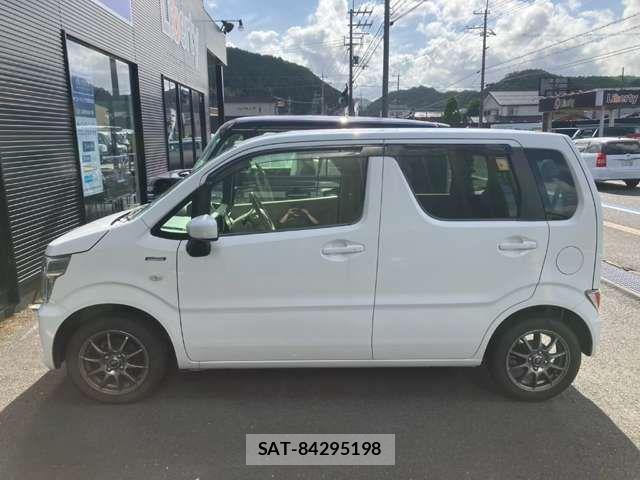 Suzuki WAGON R 2017-12 8629820-12