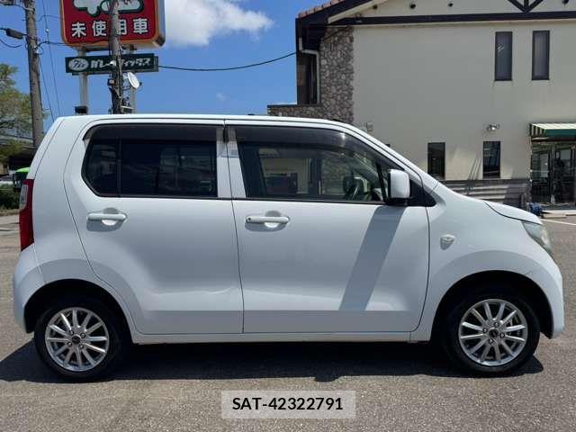 Suzuki WAGON R 2015-11 8629822-8