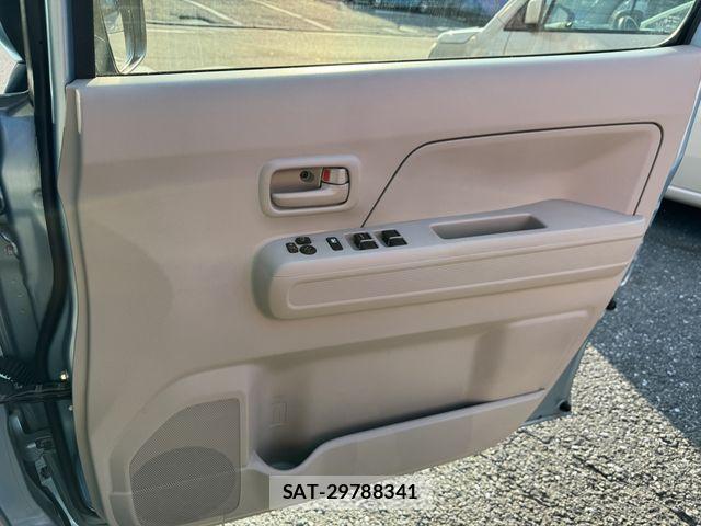 Suzuki WAGON R 2017-04 8629812-18