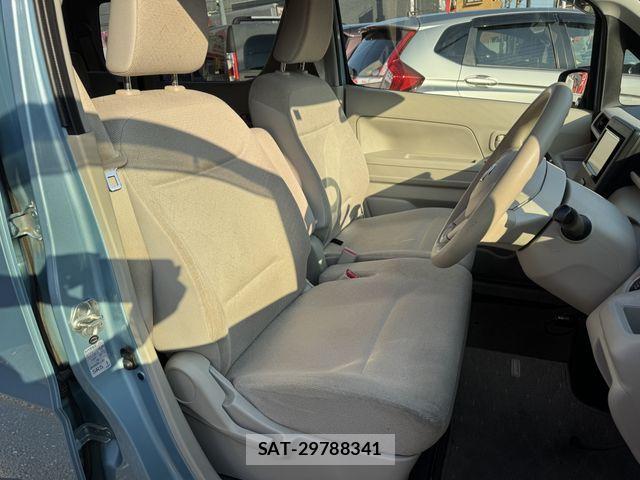 Suzuki WAGON R 2017-04 8629812-19