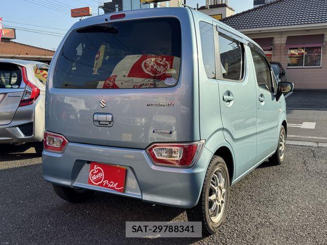 Suzuki WAGON R 2017-04 8629812-4