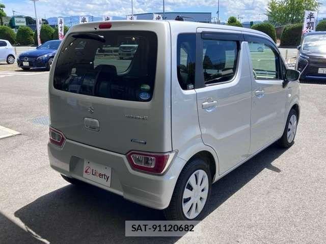Suzuki WAGON R 2018-06 8629810-14