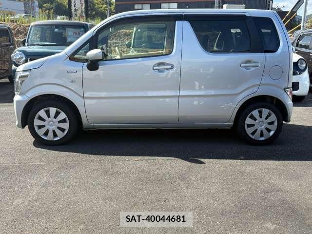 Suzuki WAGON R 2017-06 8629805-7