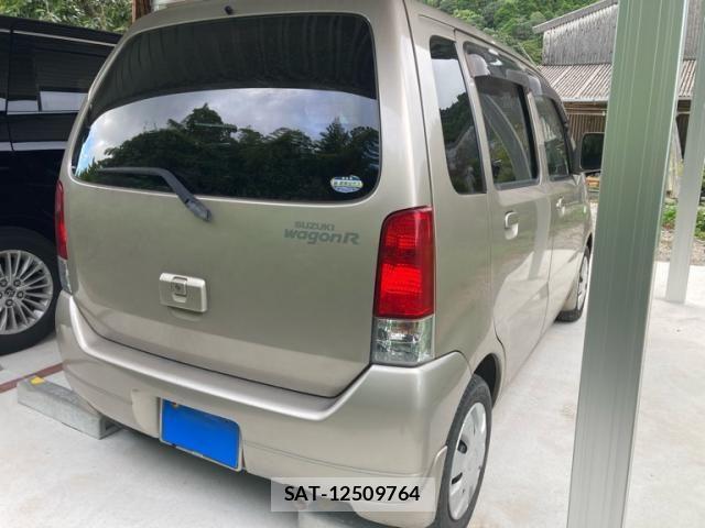 Suzuki WAGON R 2002-11 8662479-3